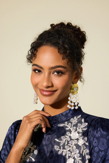 Pendientes colgantes con borlas de diamantes falsos y perlas falsas 