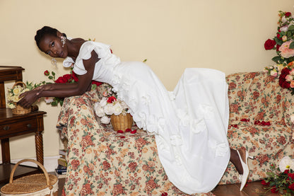 Vestido largo sin mangas con volantes y flores 3D 