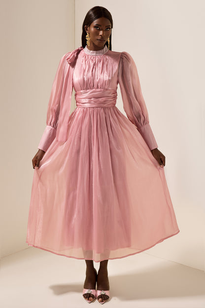 Vestido midi fruncido con cristales lisos 