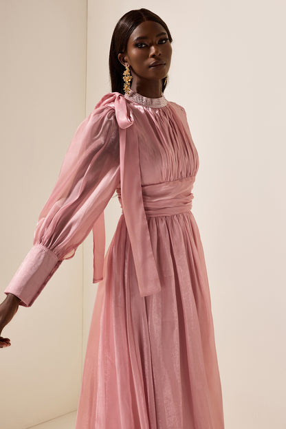 Vestido midi fruncido con cristales lisos 