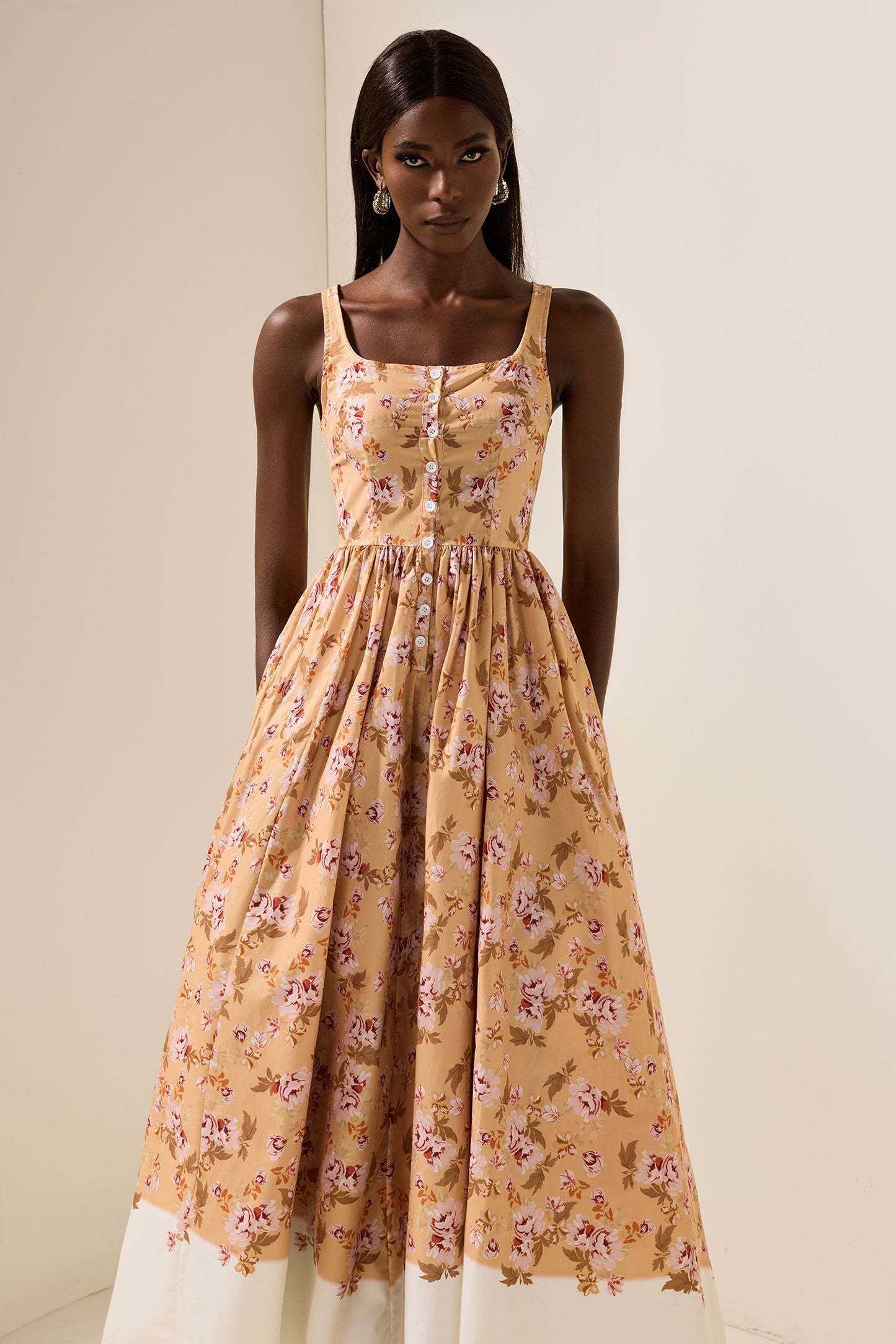 Vestido midi lencero sin mangas con estampado floral 