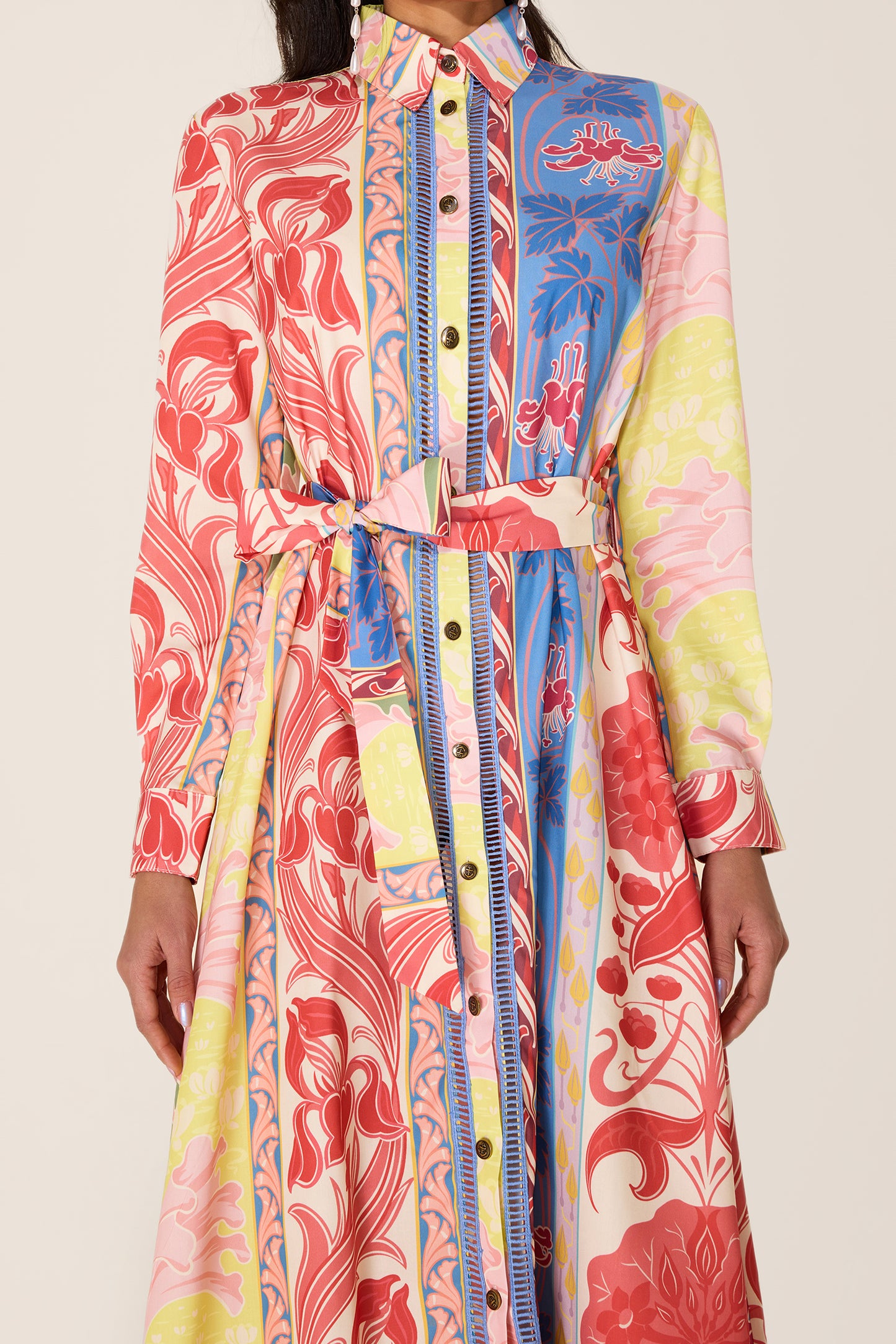 Vestido midi de manga larga con estampado botánico 