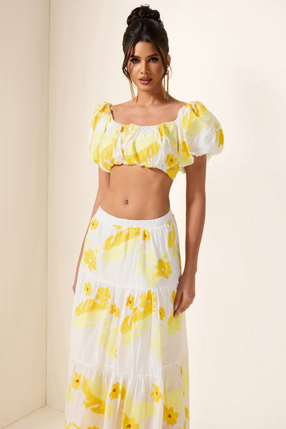 Conjunto de top bordado con hombros descubiertos y vestido midi de cintura alta 