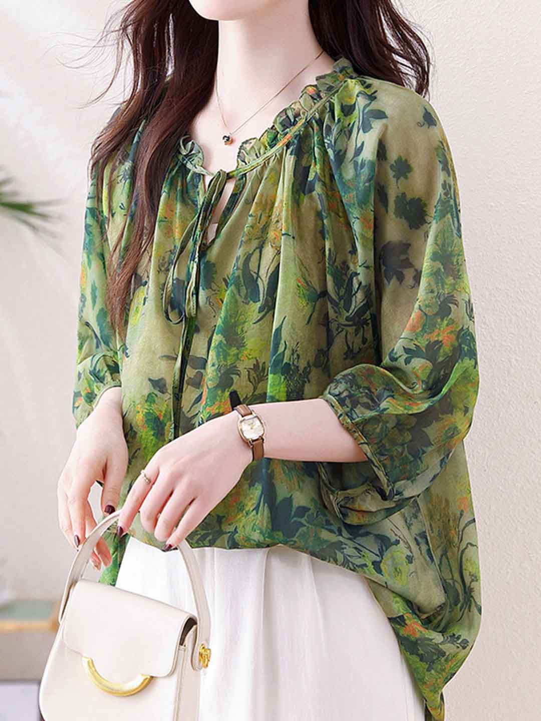 Emma Chic Auricular Floral Printed Chiffon Top