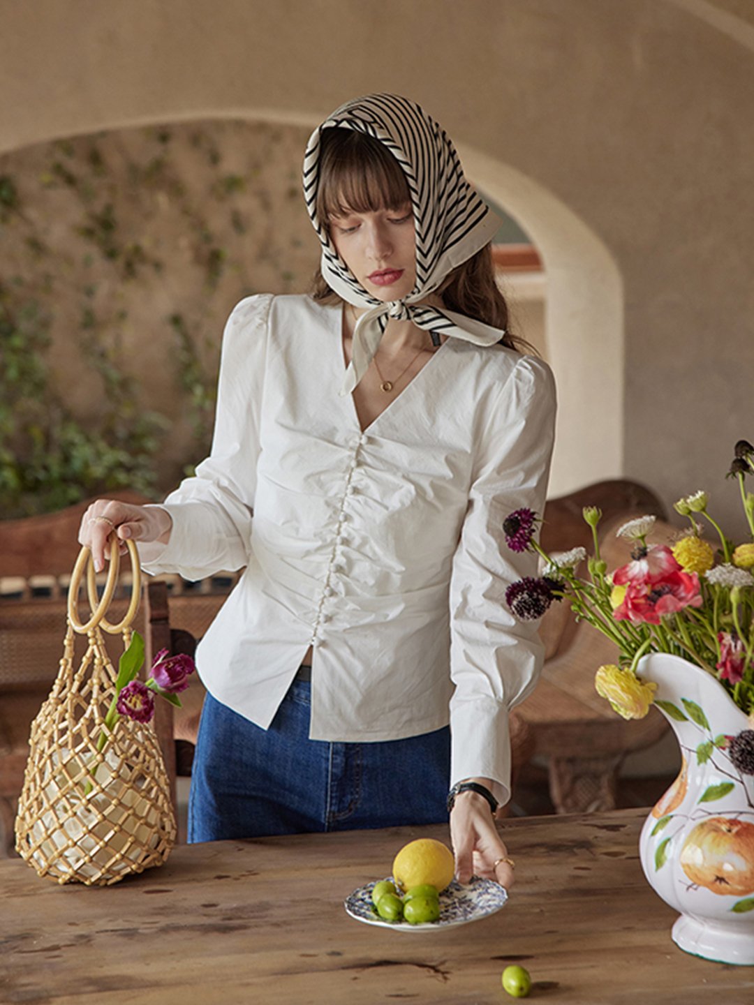 Jasmine Elegant V-Neck Puff sleeve Top-White