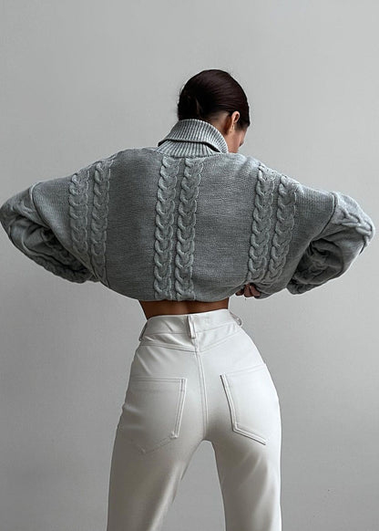 Cable Knit Cropped Turtleneck Sweater – Women’s Chunky Knit Pullover