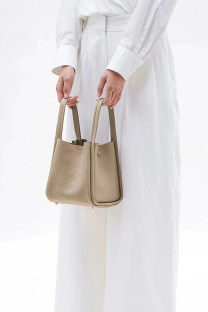 Minnie Medium Bucket Bag