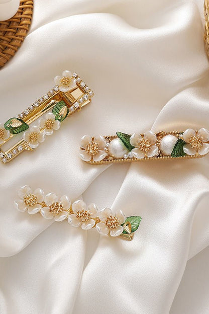 Pinza para el cabello con diamantes de imitación y flores de Ariana 
