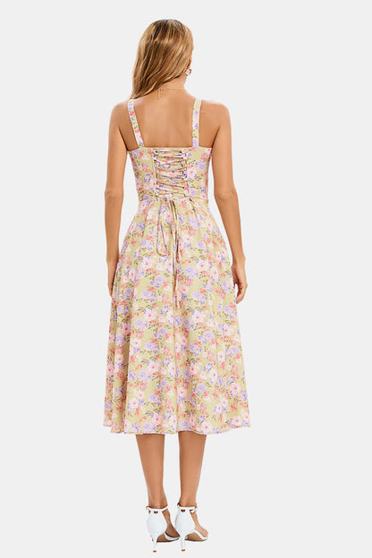 Vestido midi con abertura y encaje con corsé floral 