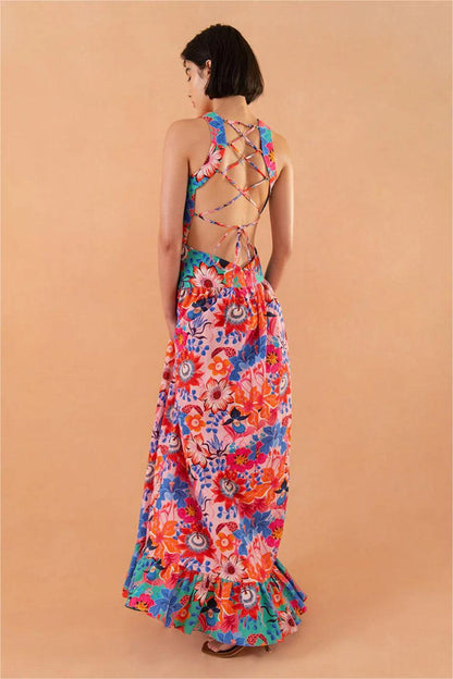 Vestido largo con volantes y encaje floral 