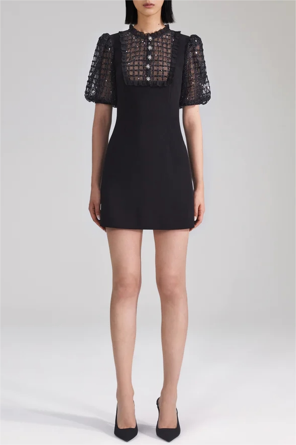 Minivestido negro de crepé con lentejuelas y mangas abullonadas 