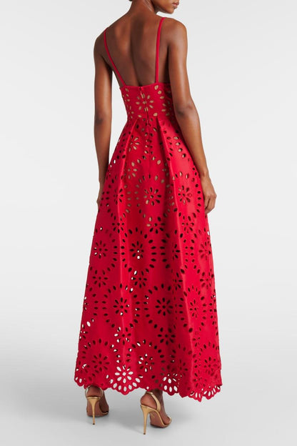 Vestido largo lencero con escote corazón de encaje 