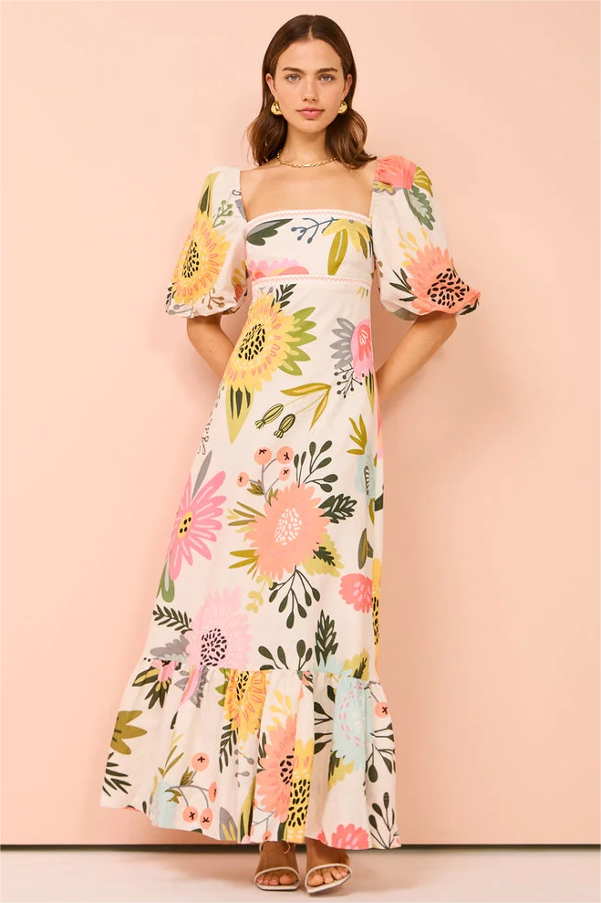 Vestido midi floral de manga corta con cuello cuadrado 