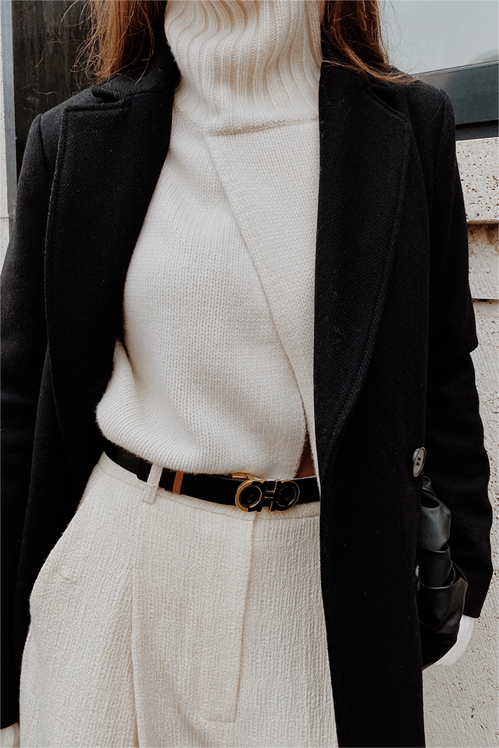 Abrigo largo de lana lisa de manga larga 