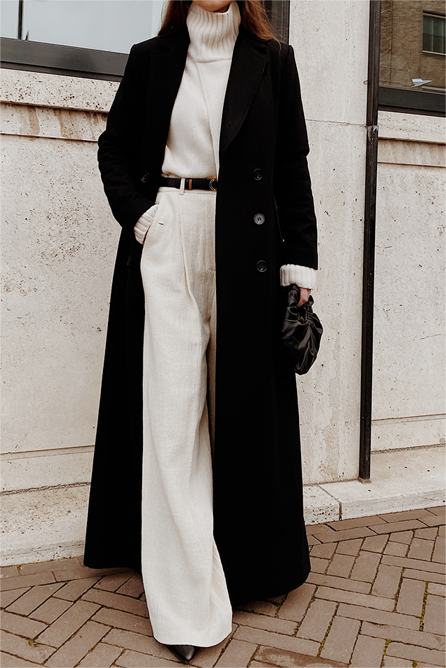 Abrigo largo de lana lisa de manga larga 