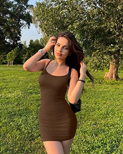 Vestido de mujer con ribete sin mangas y tirantes ajustados