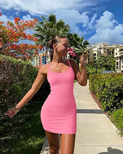 Vestido de mujer con ribete sin mangas y tirantes ajustados