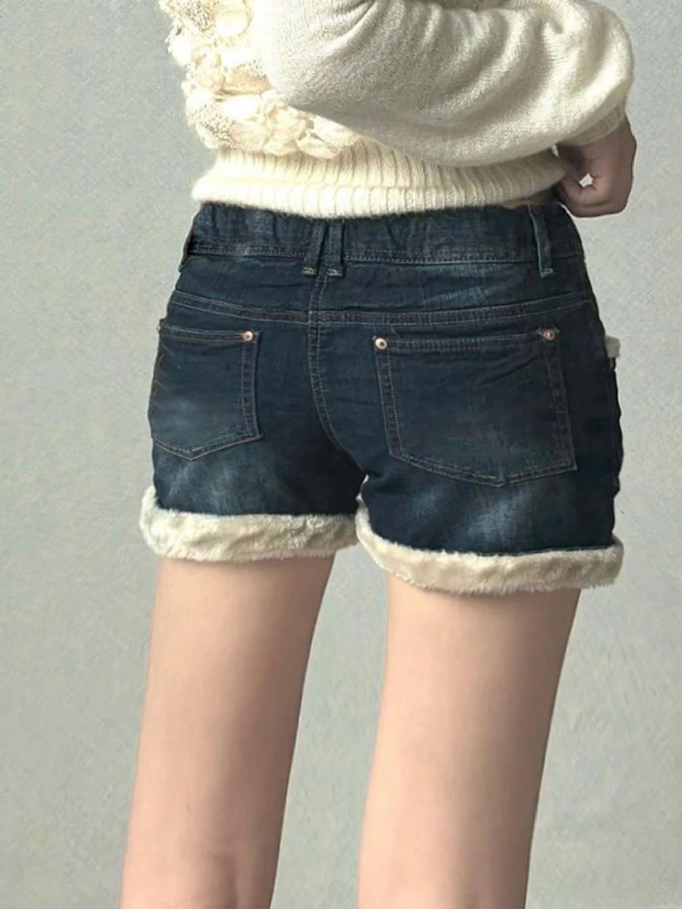 Kawaii Fluffy Trim Mini Jeans Women Chic Gentle Sweet Style Pants Fashion All-Match Blue Short Design