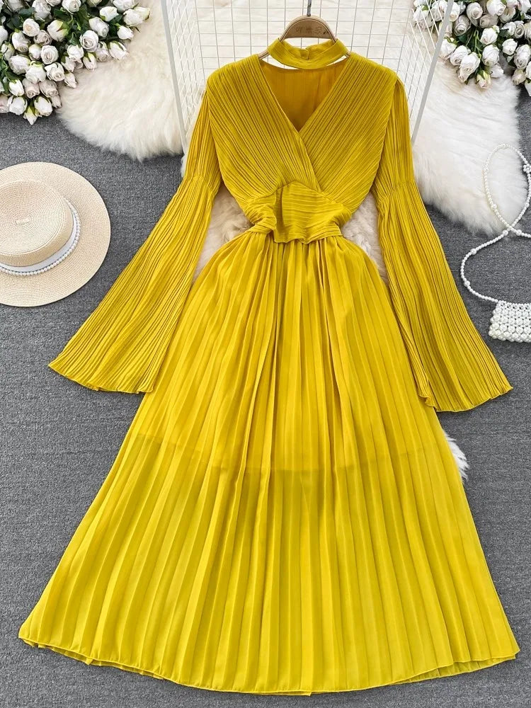 Vestidos midi de otoño con mangas acampanadas y escote en V para mujer, vestido de fiesta elegante de corte A plisado liso, moda coreana, vestidos de una pieza nuevos