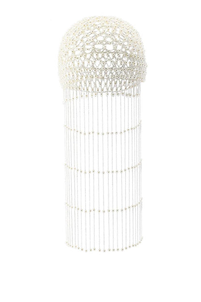 Sombrero con borlas trenzadas y perlas sintéticas 