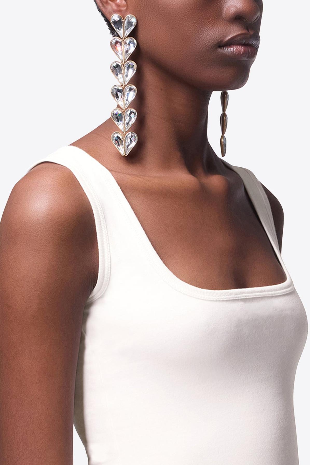 Pendientes colgantes de diamantes de imitación en forma de corazón 