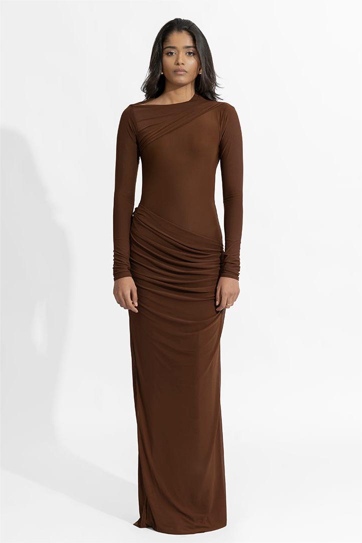 Vestido largo de manga larga con fruncido liso 