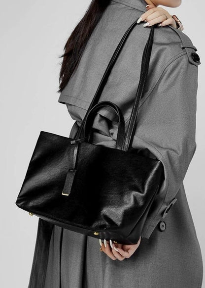 Corvina - Structured Leather Tote with Crossbody Strap