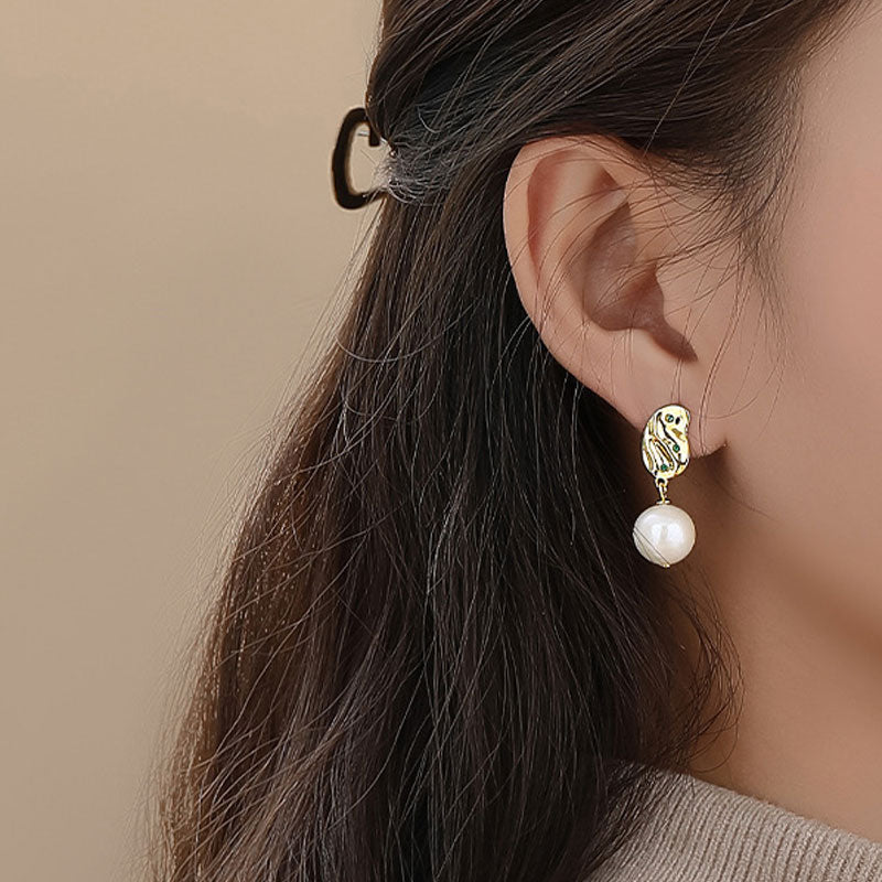 Emerald CZ Hammered Baroque Pearl Drop Earrings