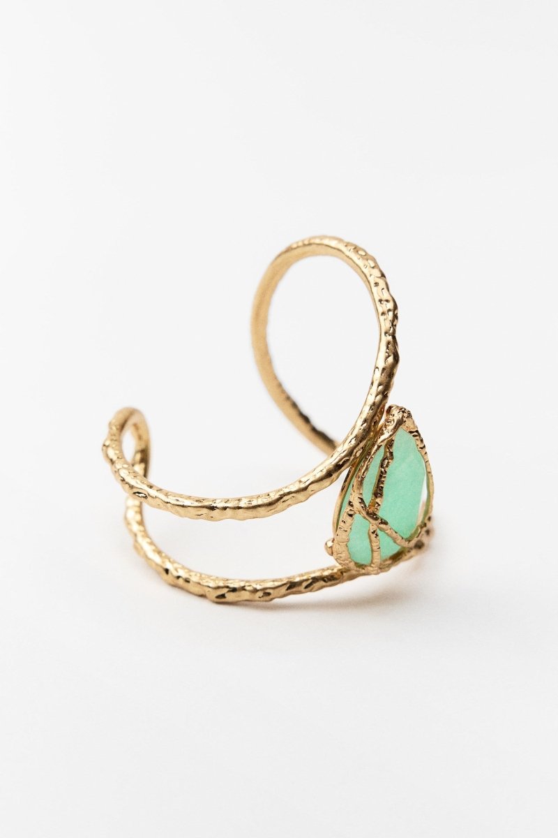 Pulsera texturizada con piedras preciosas 