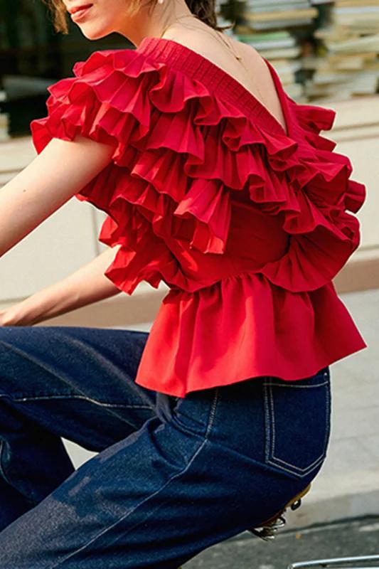 Blusa Helen con escote en V y volantes 