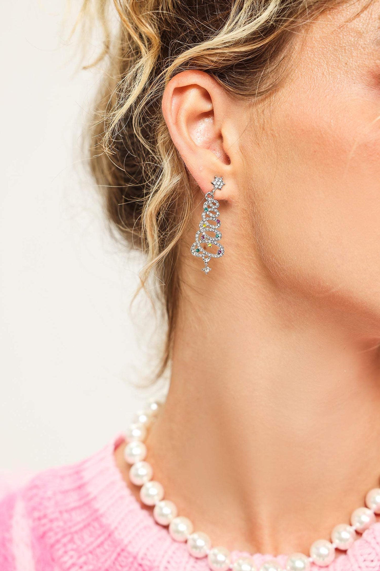 Pendientes con borlas de árbol de Navidad 