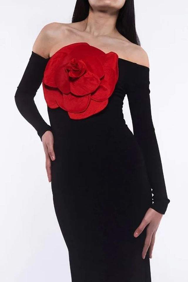 Vestido largo de punto con flores 3D y hombros descubiertos 