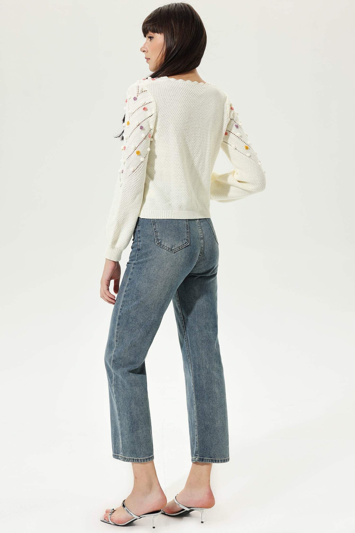 Cárdigan de punto de cuello redondo y manga larga en beige 