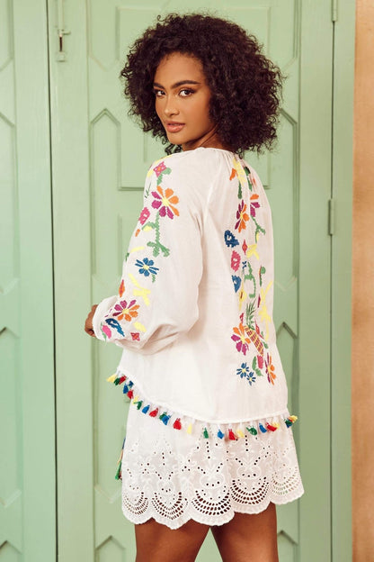 Blusa con borlas florales bordadas Kyndall 