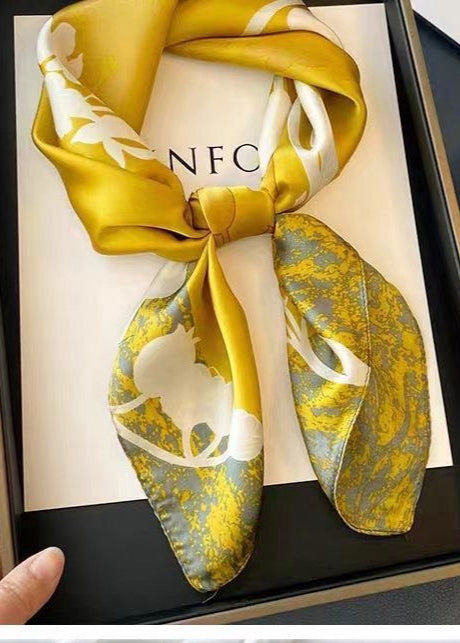 Solene Square Scarf – Floral Satin Accent 70×70cm