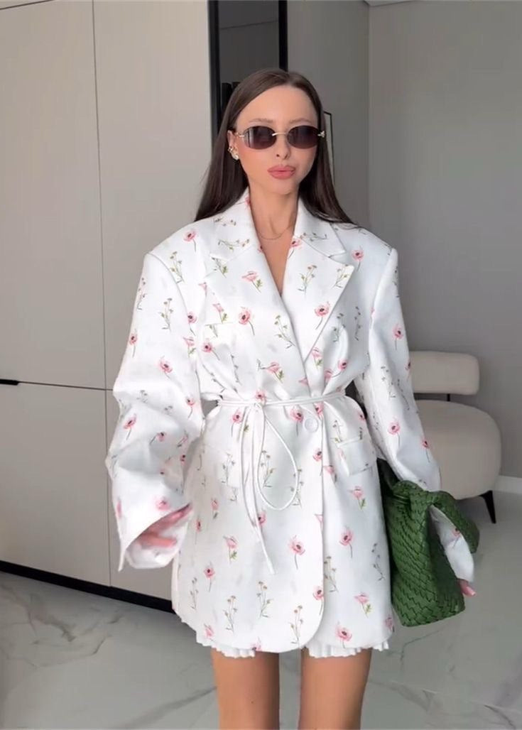 Blossom Garden - Belted Floral Print Blazer